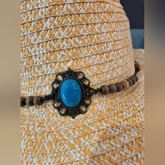 Hat - Picture 3 of 3